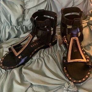 Ivy Kirzhner 8.5 black Sandles 8.5